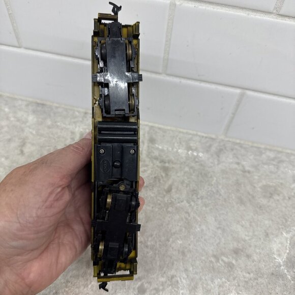 COX HO scale diecast metal Electric CN Canadian National Railway model train. - Picture 9 of 11